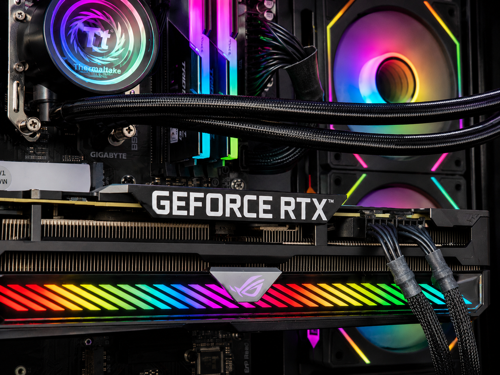 Ryzen 5 5600 | RTX 3070 | 1TB NVME | 16 GB DDR4 3600Mhz