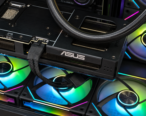 I7-13700K | 32GB DDR5 | RTX 5070 12GB