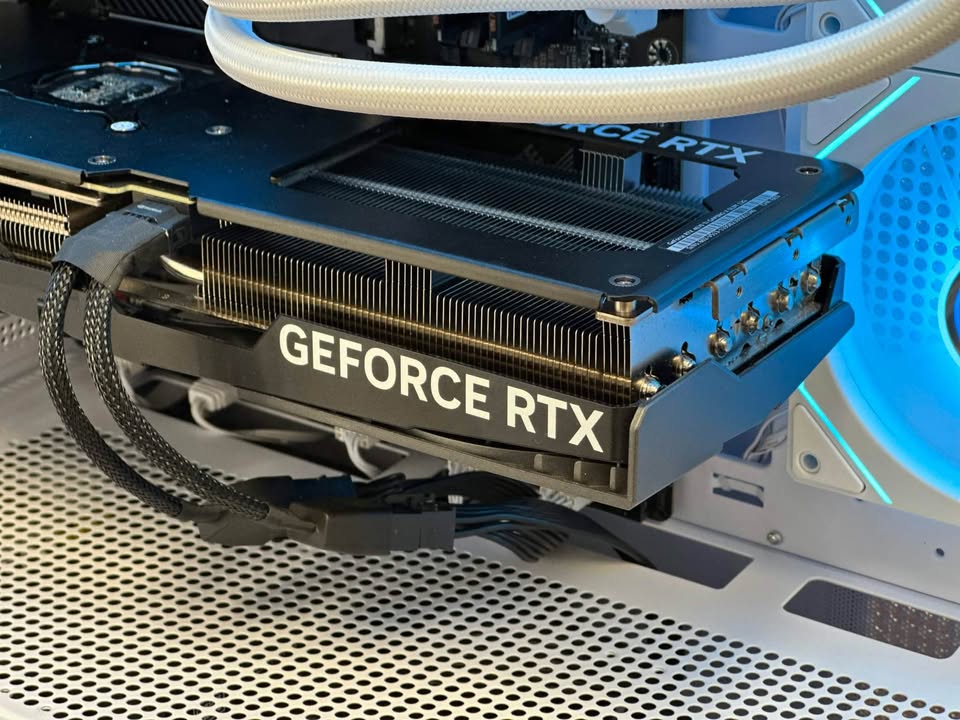 I7-14700KF | 32GB DDR5 | RTX 4070Ti 12GB