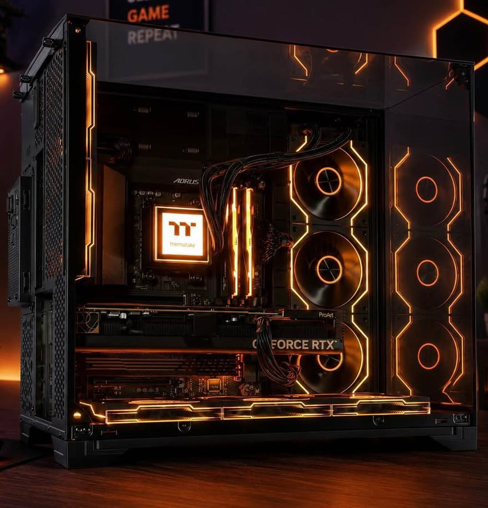 Ryzen 7 9700X | RTX 4070 Ti 12GB | 2TB NVME | 32GB DDR5