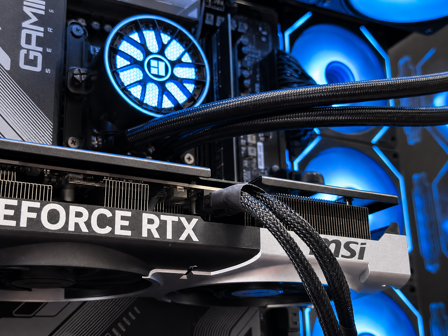 NZ Glacier - 5800X | RTX 5070 | 1 TB NVME | 32 GB DDR4